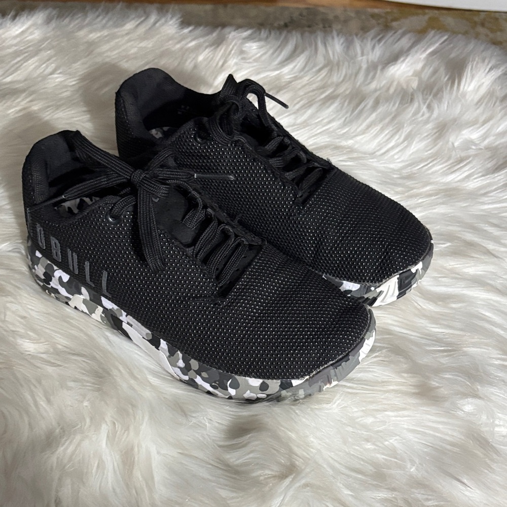 NOBULL black training shoes with Camouflage Sole